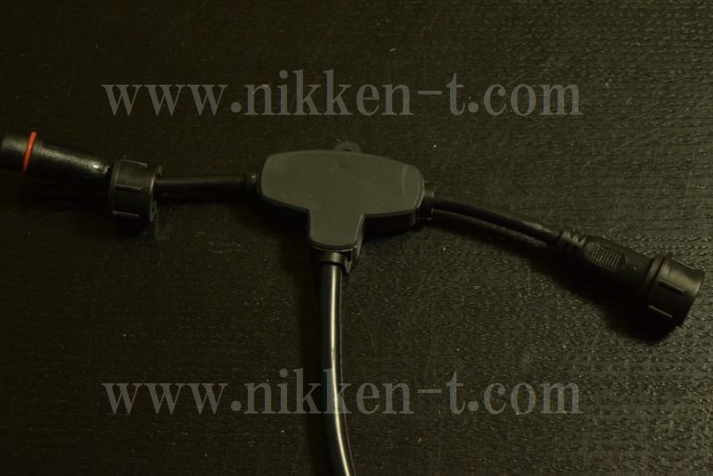 SPI対応RGBピクセルストリングR2用T型中継電源ケーブル、23 x 200cm、黒コード