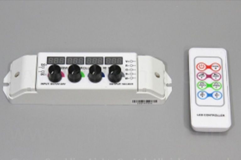 RGBW4ch調光コントローラ 任意色固定可能R2、20A(5A/ch)、DC12-24V、リモコン付、明るさ調節可能
