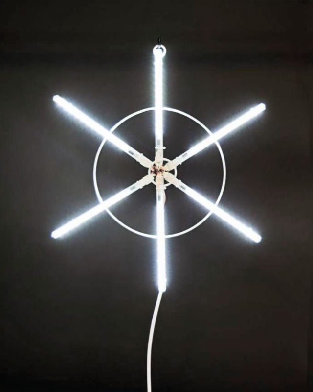 40cm×40cm　スパークフレアライト　