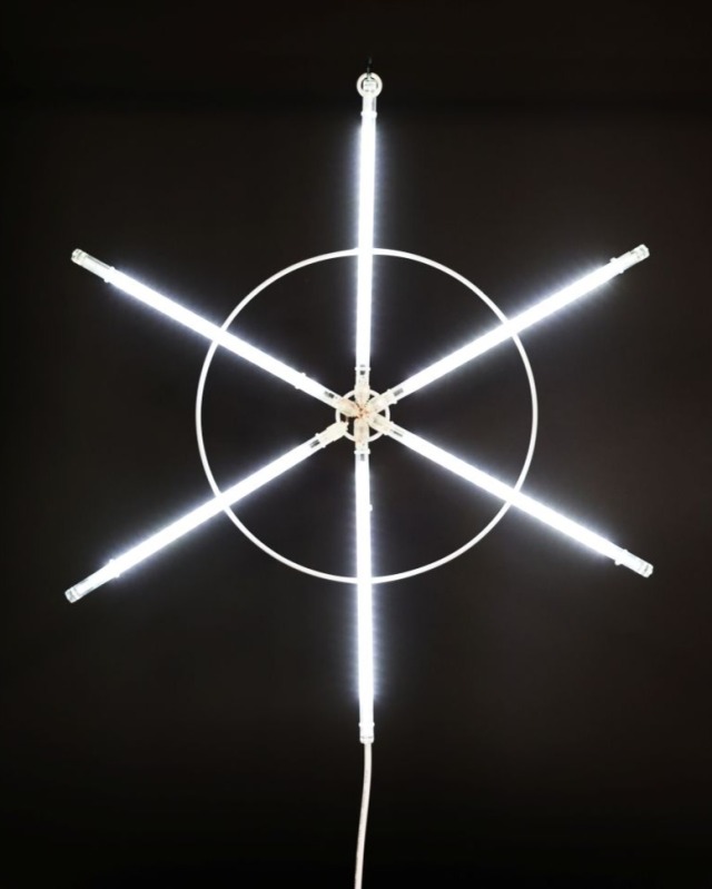 60cm×60cm　スパークフレアライト　