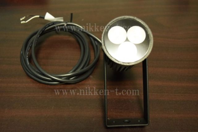 LEDコンパクトスポットライト 電球色、DC12V、3W×3灯、照射角20度