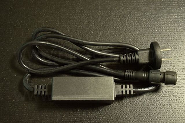 10mm2芯、LEDロープ(チューブ)ライト用電源コード、1.5m、3ヒューズ入り(2A)、脱着可能タイプ