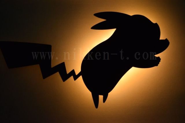 ポケモン LEDウォールライト ピカチュウ 走りタイプ ※電池別売り