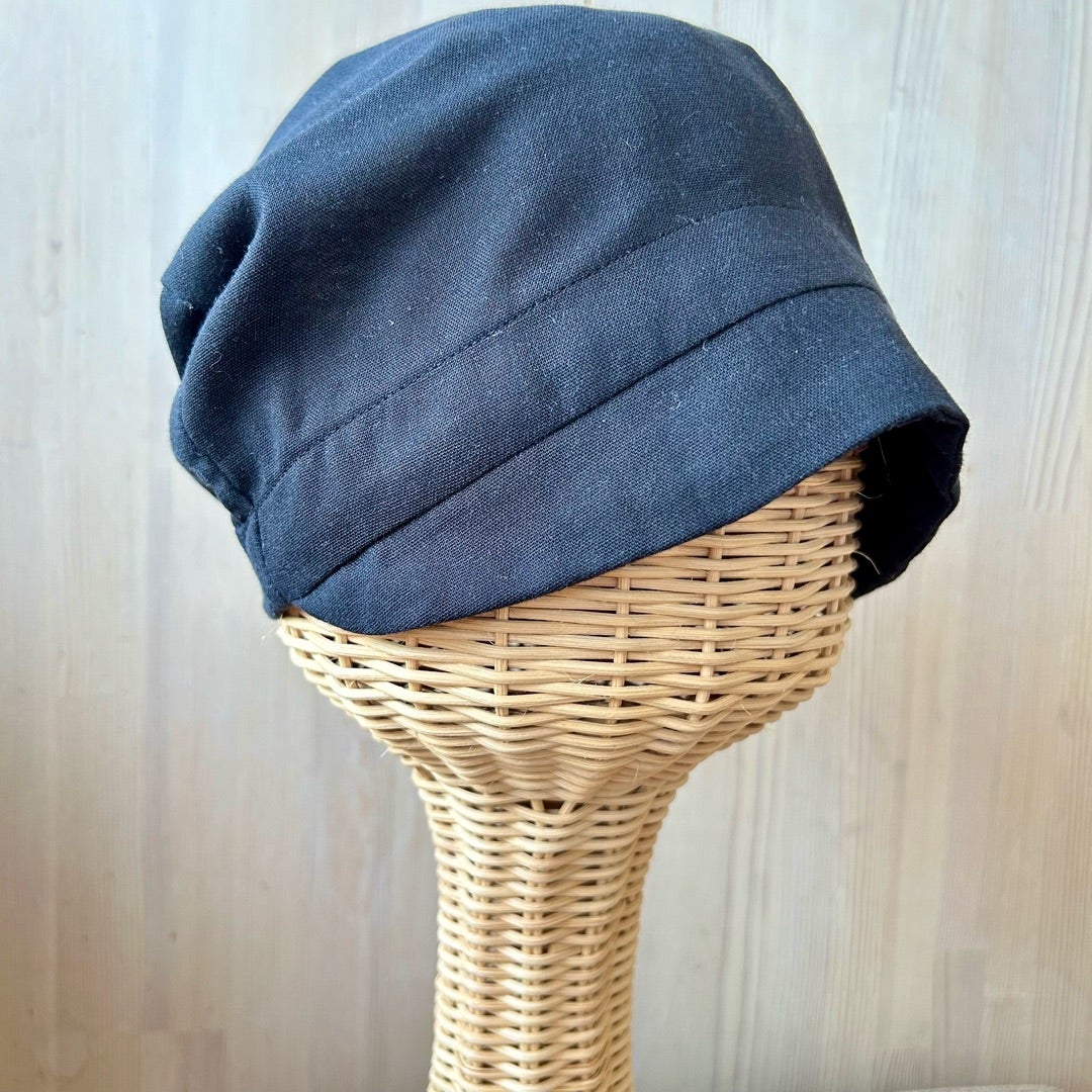 つば付きガーゼキャップ（オーガニックブラック無地）