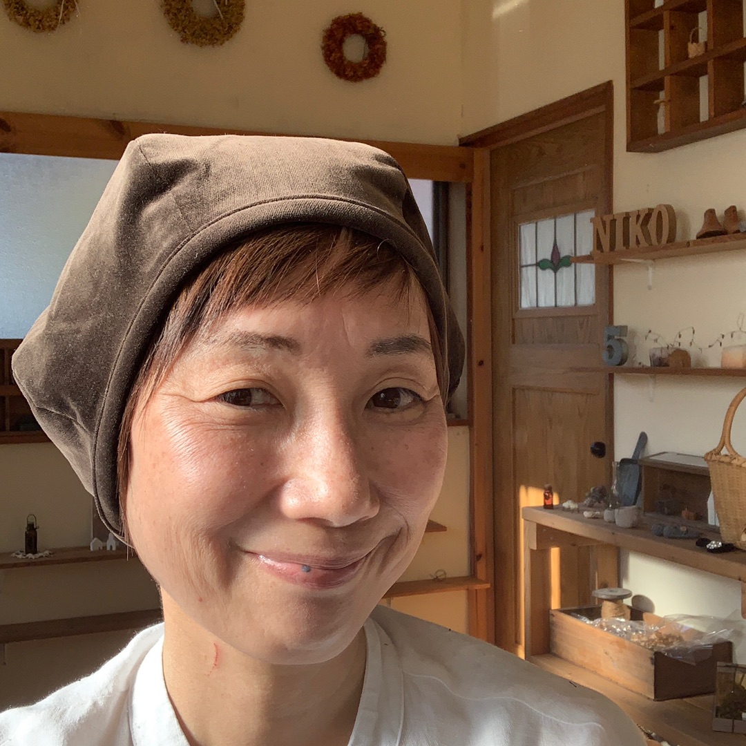 裏地スマイルコットンのコールテンベレー帽子（ブラウン）