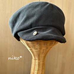 つば付きふっくらキャスケット（ブラック）