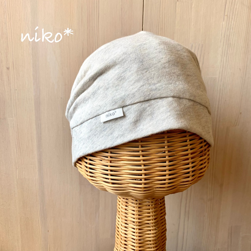 リブ付きオーガニックコットン帽子（薄グレー）