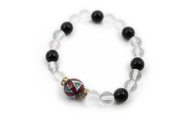 有田焼と天然石のブレスレット(Arvo) 赤七宝紋様水晶オニキス