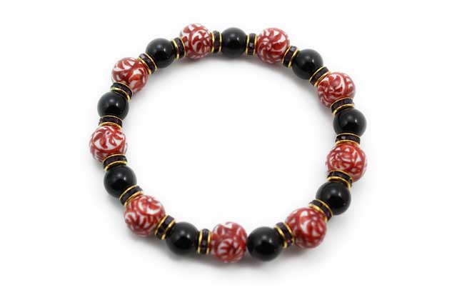 有田焼と天然石のブレスレット(Arvo) 九つ玉赤たこ唐草紋様オニキス