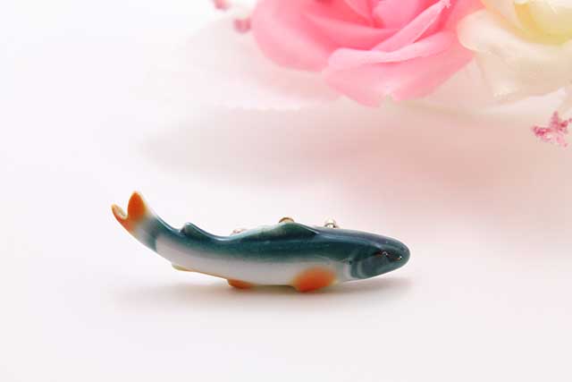 有田焼ブローチ 魚