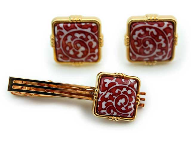 有田焼カフスタイピンセット 錦赤唐草 角型