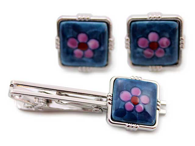 有田焼カフスタイピンセット 染錦梅 角型