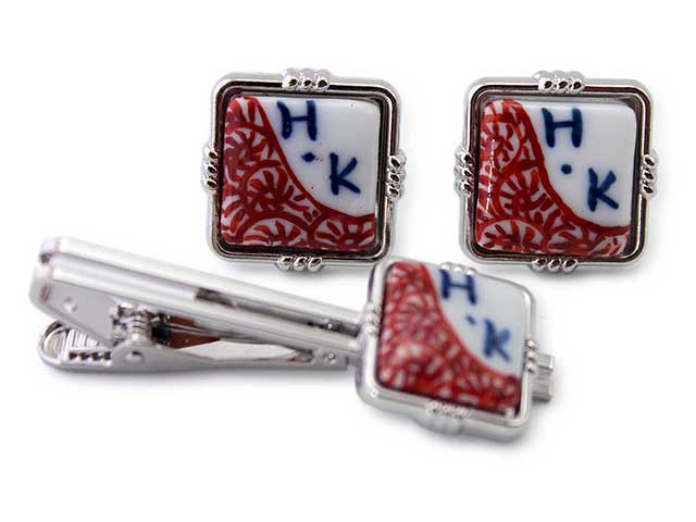 有田焼カフスタイピンセット 名前入 赤たこ唐草 角型