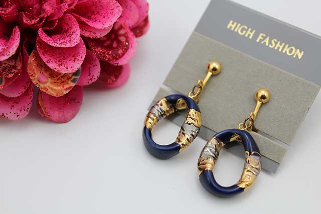 有田焼イヤリング ひねり 流星ブルー