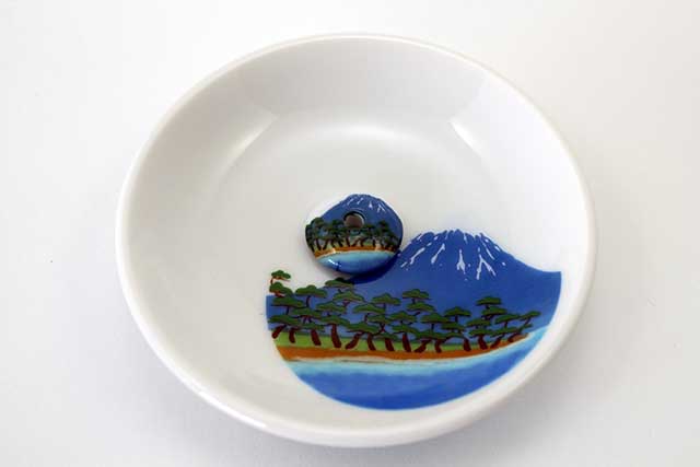 有田焼富士山お香立て 富士山松