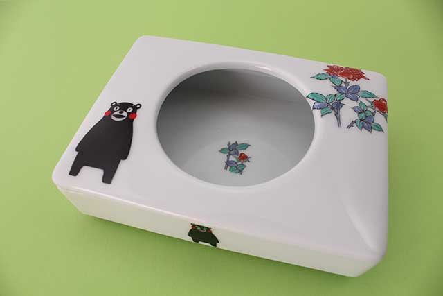 有田焼とくまモンのコラボ-ミニティッシュ くまモンバラ