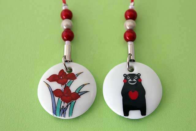 有田焼とくまモンのコラボストラップ くまモンアヤメ