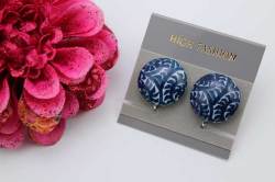 有田焼イヤリング たこ唐草紋様