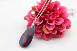 有田焼両面ペンダント 小  染錦市松紋様