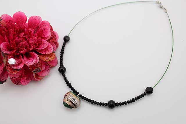 有田焼ハート天然石ペンダント(Arvo) 流星グリーンオニキス