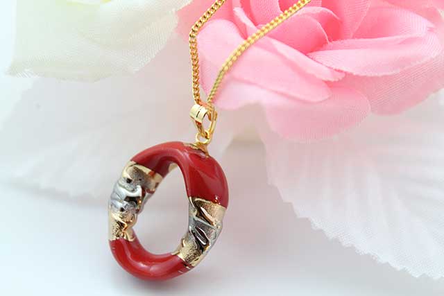 有田焼ひねりペンダント 流星レッド