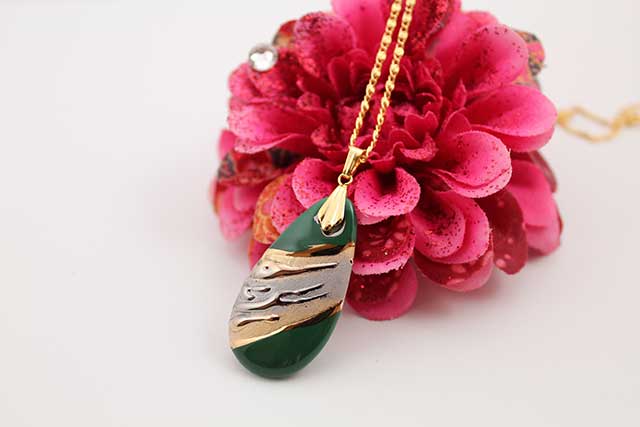 有田焼両面ペンダント 小  流星グリーン