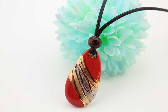 有田焼両面皮紐ペンダント(フリー) 小  流星レッド