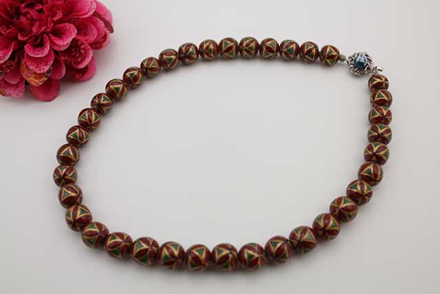 有田焼最高級磁器玉ネックレス 金彩赤七宝紋様