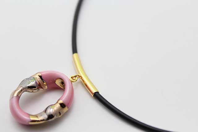 有田焼ひねりチョーカーネックレス 流星ピンク