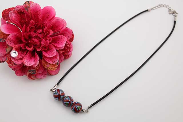 有田焼三つ玉チョーカーネックレス 赤七宝