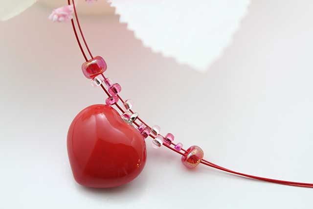 有田焼ハートビーズワイヤーネックレス 赤