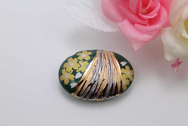 有田焼帯留 流星緑金桜 楕円型