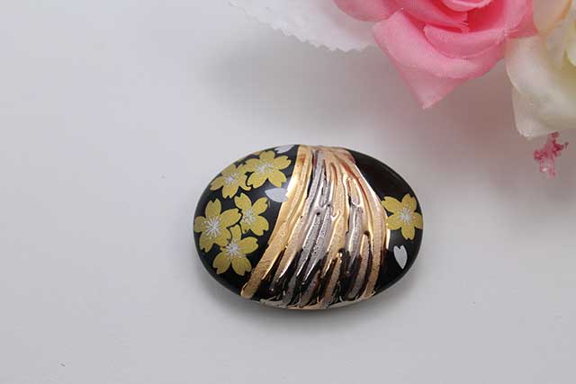 有田焼帯留 流星黒金桜 楕円型