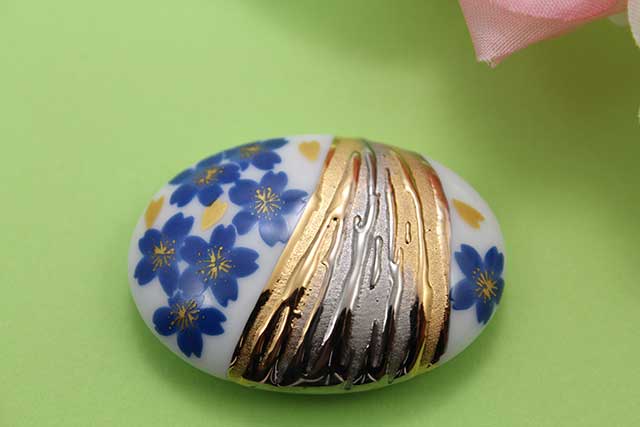 有田焼帯留 流星ブルー桜 楕円型