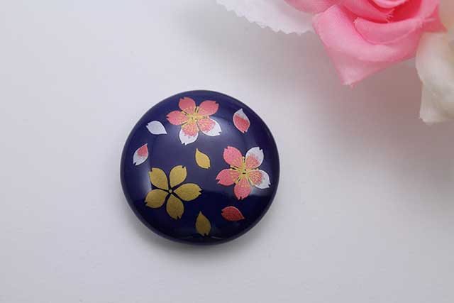 有田焼帯留 るり桜吹雪(赤) 丸型