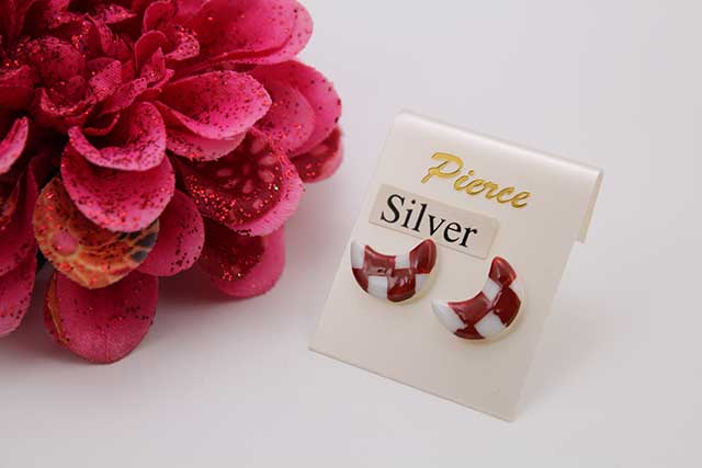 有田焼ピアス 月 赤市松(silver925シリコンキャッチ) 