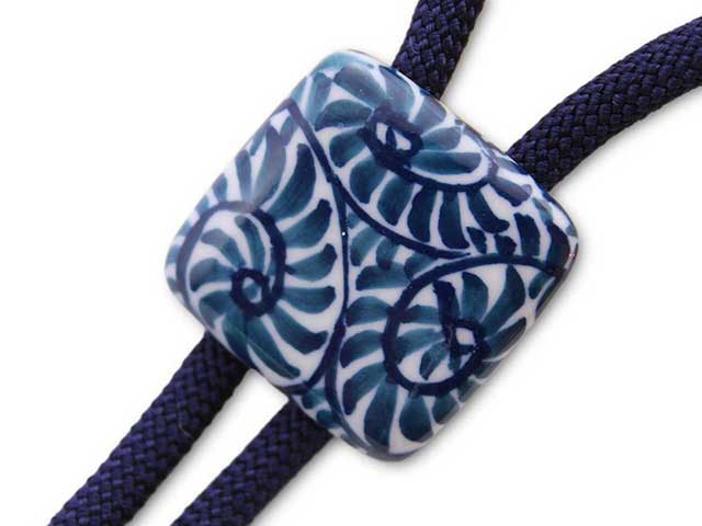 有田焼ループタイ 染付たこ唐草 角