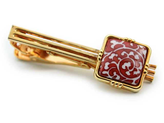 有田焼タイピン 錦赤唐草 角型