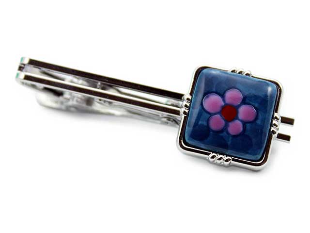 有田焼タイピン 染錦梅 角型