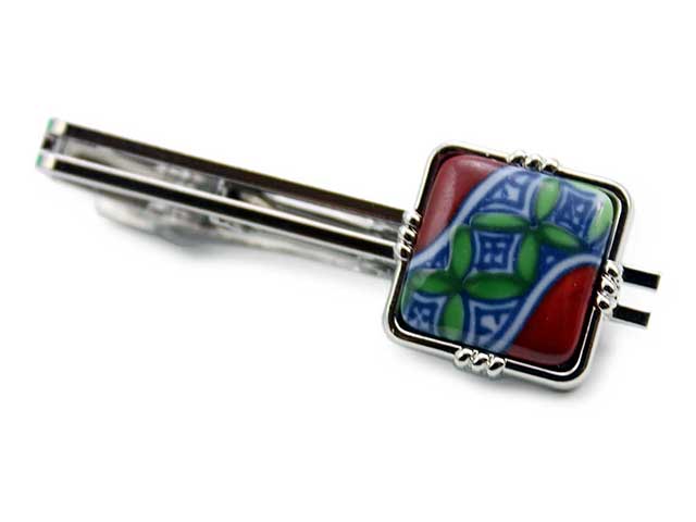 有田焼タイピン 染錦赤七宝 角型