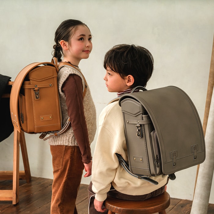 【☆毎日の通学が楽しくなるランドセル☆】　2027ニノニナランドセル『エトル』　☆身幅調整が出来るランドセル☆　