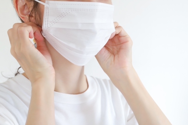 マスク女性
