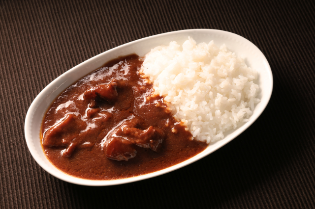 【常温】雪降り和牛 尾花沢カレー(200g)2026年4月1日～