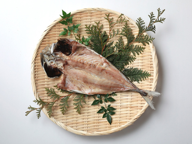 アジ（鯵）｜富山県 魚津市の魚介・干物 製造卸販売｜浜浦水産 んまい