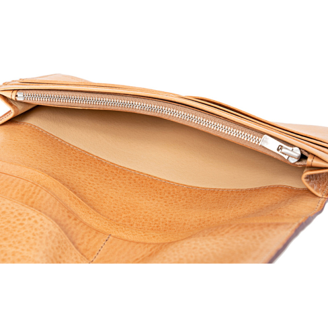 オイルシェルコードバン＆ヴァケッタレザー