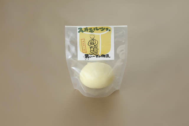 スカモルツァ（プレーン）/ミルクの風味とほんのりした酸味のチーズ