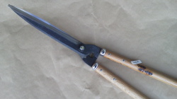 刈り込み青八寸長柄Ａ型