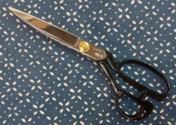 ステン裁ちばさみ９寸1