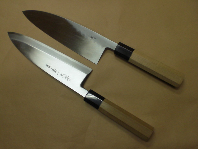出刃包丁　安来青紙 源昭忠 青ニ鋼 出刃包丁 180mm 福本作 水野鍛錬所 本鍛錬 水牛柄
