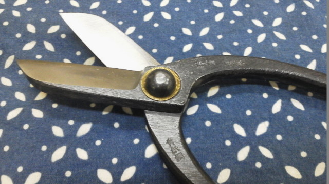 花屋はさみ 安来鋼青紙 本職用 池坊よりも大型